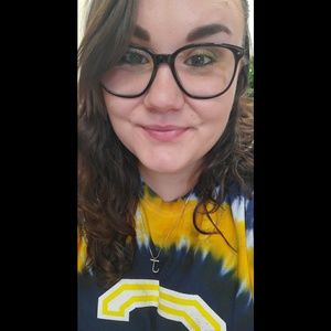 Meet your Posher, Michaela